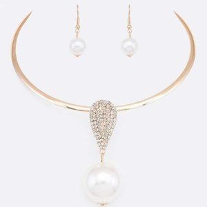 Pearl Necklace Set